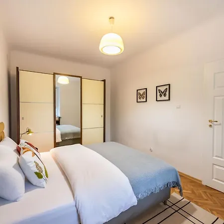 Metro Plac Wilsona Etno By Bookinghost Апартаменты