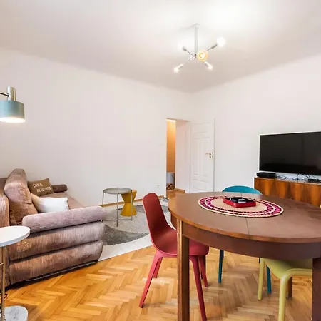 Metro Plac Wilsona Etno By Bookinghost * Варшава