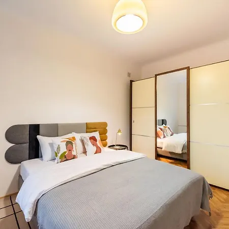 Metro Plac Wilsona Etno By Bookinghost Апартаменты