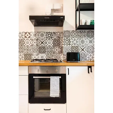 Metro Plac Wilsona Etno By Bookinghost Varsovie