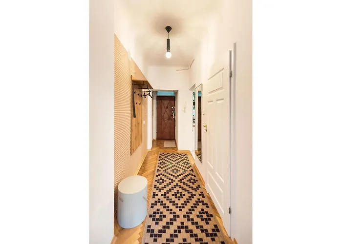 Metro Plac Wilsona Etno By Bookinghost Apartment Warschau